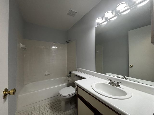 753 Clubhouse Drive, Ypsilanti, MI 48197