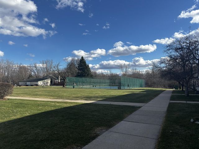 753 Clubhouse Drive, Ypsilanti, MI 48197