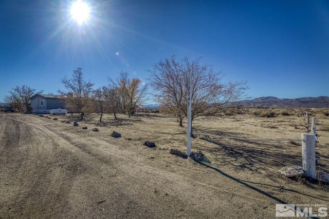 2345 E 4th Street, Silver Springs, NV 89429
