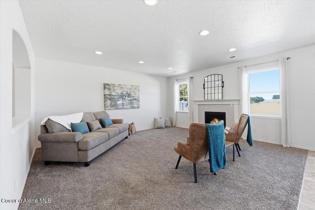 4026 N Arrowleaf Loop, Post Falls, ID 83854