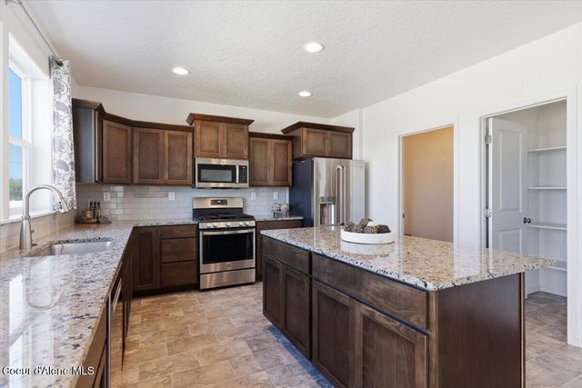 4026 N Arrowleaf Loop, Post Falls, ID 83854