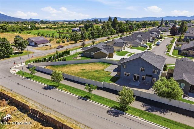 4026 N Arrowleaf Loop, Post Falls, ID 83854