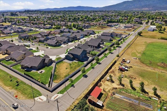 4026 N Arrowleaf Loop, Post Falls, ID 83854
