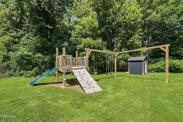 119 Valley Place Drive, Gray, TN 37615