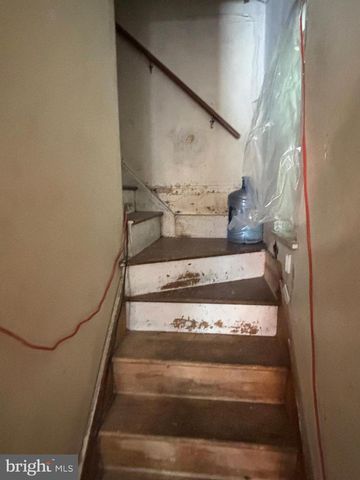 2530 TURNER ST, Philadelphia, PA 19121