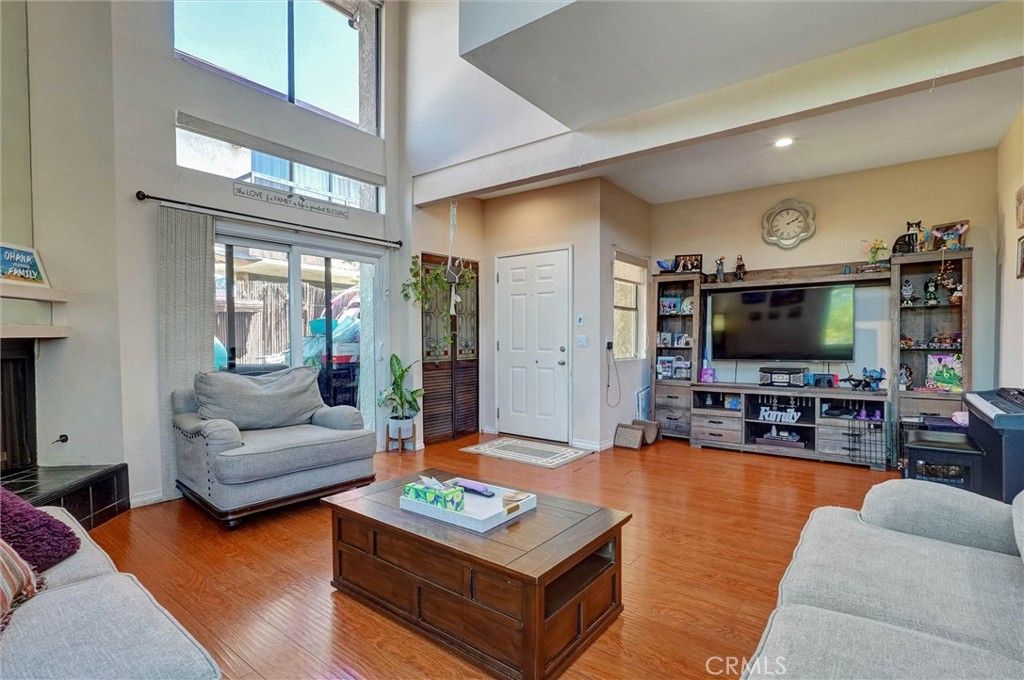6323 Reseda 1, Reseda, CA 91335 — photo 3