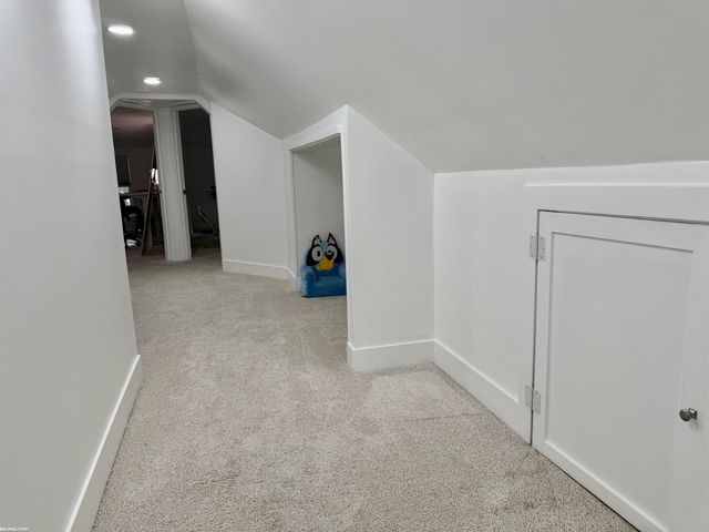 608 S Edgeworth Avenue, Royal Oak, MI 48067