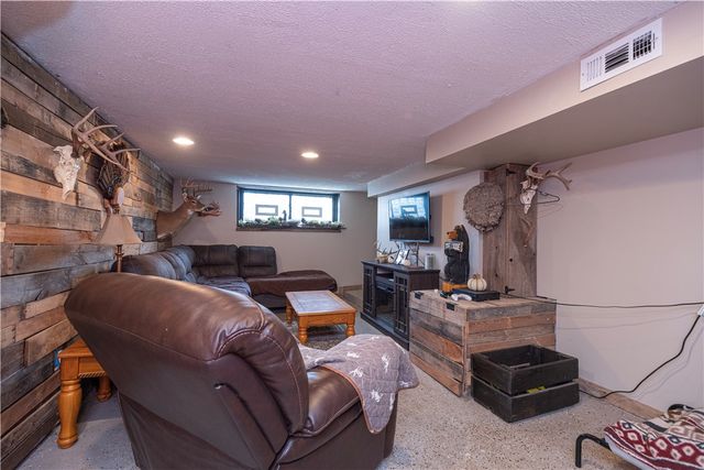 6343 State Route 88, Finleyville, PA 15332