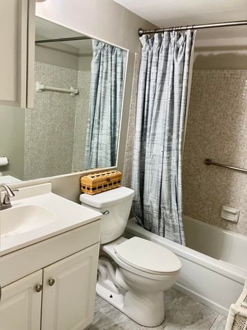 97 Ventnor E E 97, Deerfield Beach, FL 33442