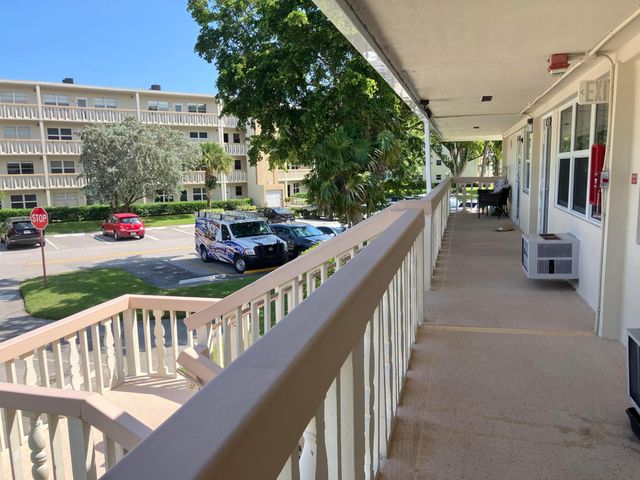 97 Ventnor E E 97, Deerfield Beach, FL 33442