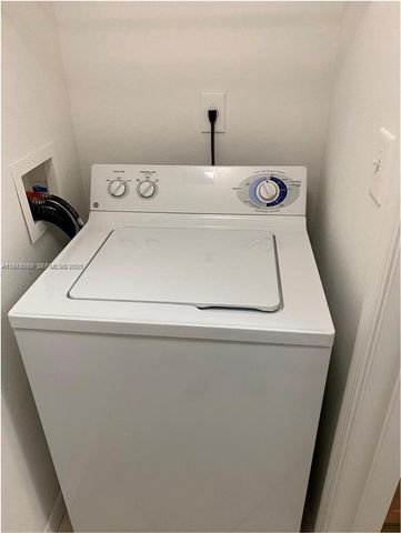 6386 Emerald Dunes Dr 102, West Palm Beach, FL 33411