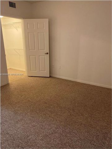 6386 Emerald Dunes Dr 102, West Palm Beach, FL 33411