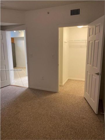 6386 Emerald Dunes Dr 102, West Palm Beach, FL 33411