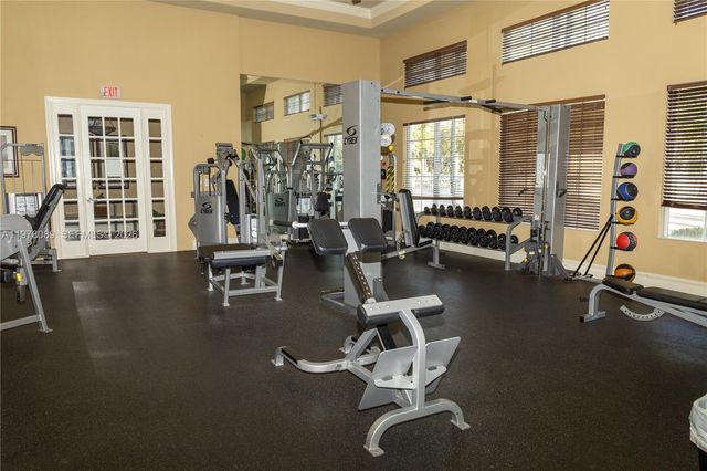 6386 Emerald Dunes Dr 102, West Palm Beach, FL 33411