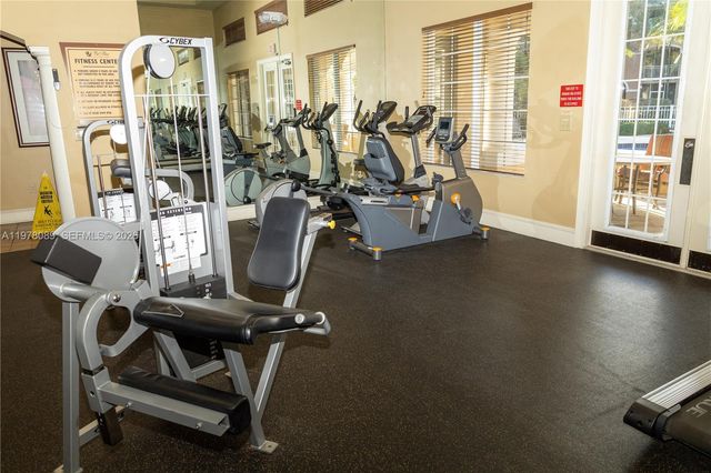 6386 Emerald Dunes Dr 102, West Palm Beach, FL 33411