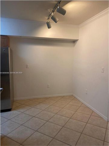 6386 Emerald Dunes Dr 102, West Palm Beach, FL 33411