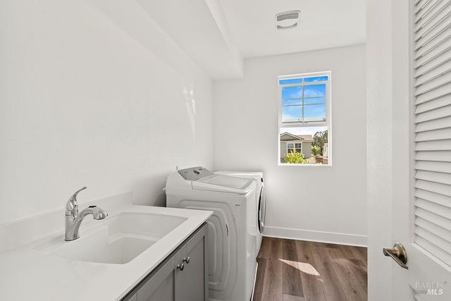 2751 Bella Cir, Santa Rosa, CA 95407