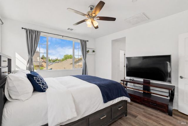 2751 Bella Cir, Santa Rosa, CA 95407