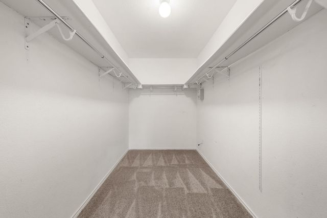 301 Wildwood DR, Georgetown, TX 78633