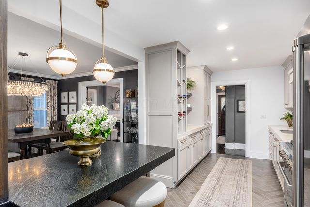 112 S Cassady Avenue, Columbus, OH 43209