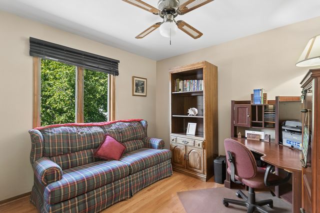 1251 N Scarlet Drive, Addison, IL 60101