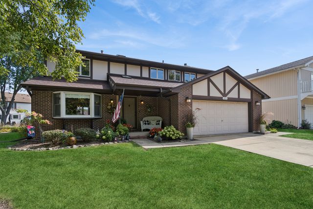 1251 N Scarlet Drive, Addison, IL 60101