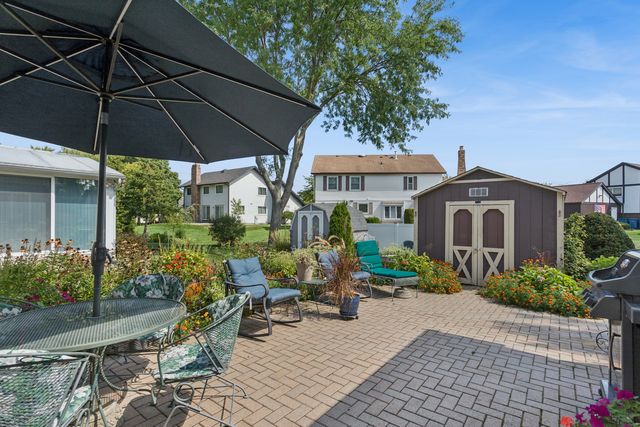 1251 N Scarlet Drive, Addison, IL 60101