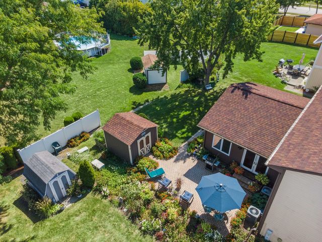 1251 N Scarlet Drive, Addison, IL 60101