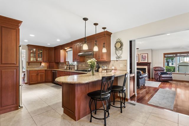 1251 N Scarlet Drive, Addison, IL 60101