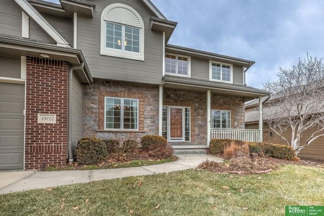 19712 Hansen Avenue, Omaha, NE 68130