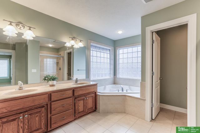 19712 Hansen Avenue, Omaha, NE 68130