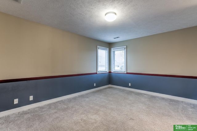 19712 Hansen Avenue, Omaha, NE 68130