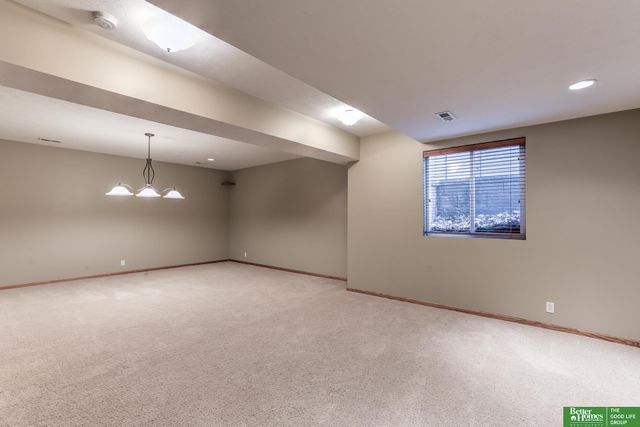 19712 Hansen Avenue, Omaha, NE 68130