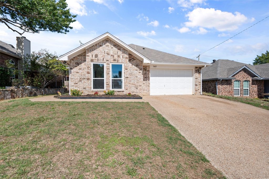 7437 Little Rock Lane, Fort Worth, TX 76120 — photo 3