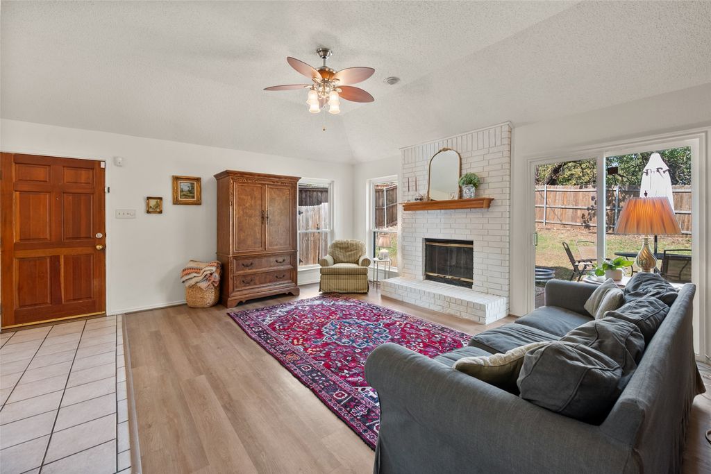 7437 Little Rock Lane, Fort Worth, TX 76120 — photo 5
