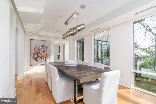 3001 FOXHALL RD NW, Washington, DC 20016