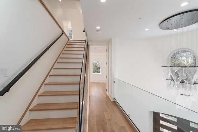 3001 FOXHALL RD NW, Washington, DC 20016