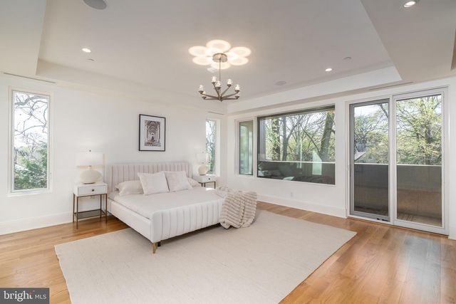 3001 FOXHALL RD NW, Washington, DC 20016