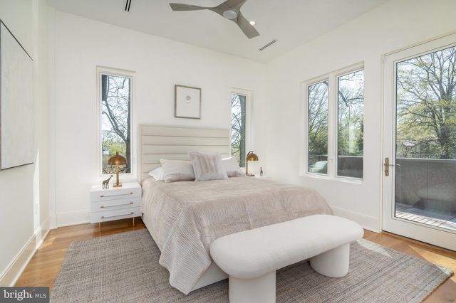 3001 FOXHALL RD NW, Washington, DC 20016