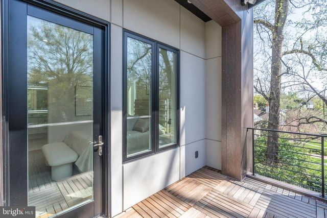 3001 FOXHALL RD NW, Washington, DC 20016