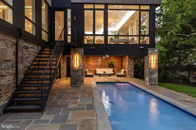 3001 FOXHALL RD NW, Washington, DC 20016