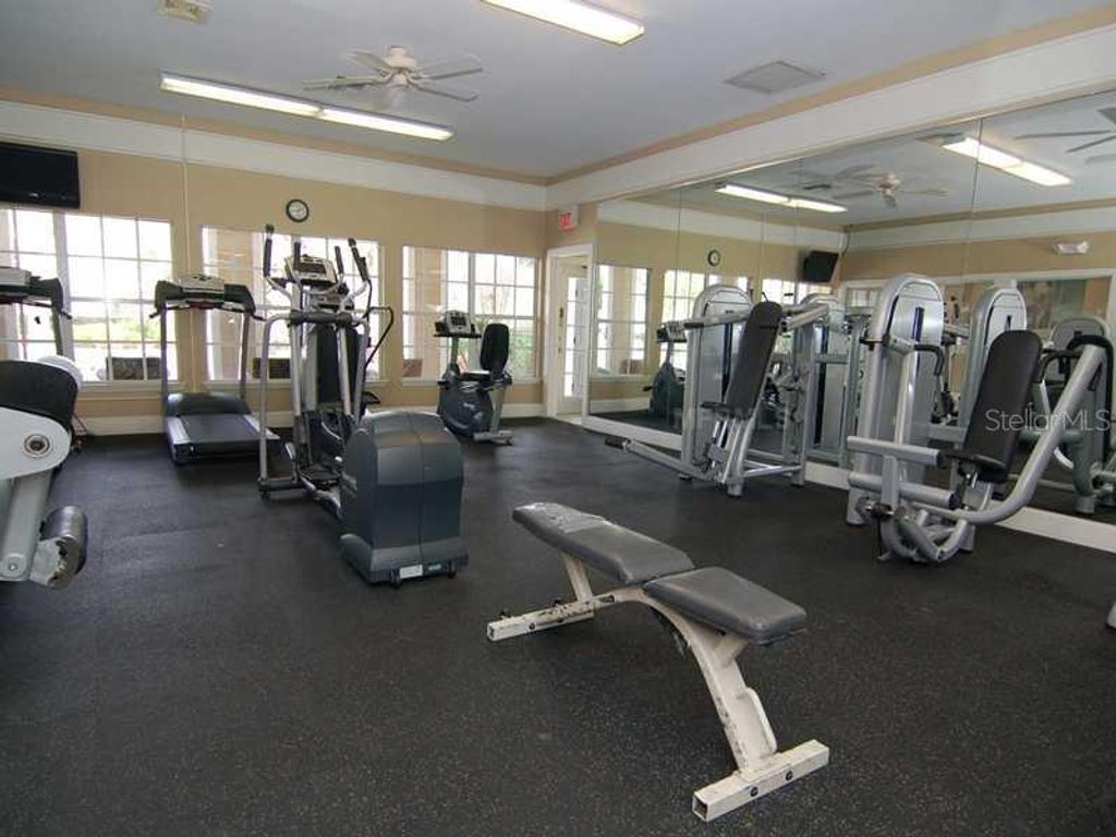 Image 17 of property listing at 1051 S HIAWASSEE ROAD 2128, Orlando, FL 32835