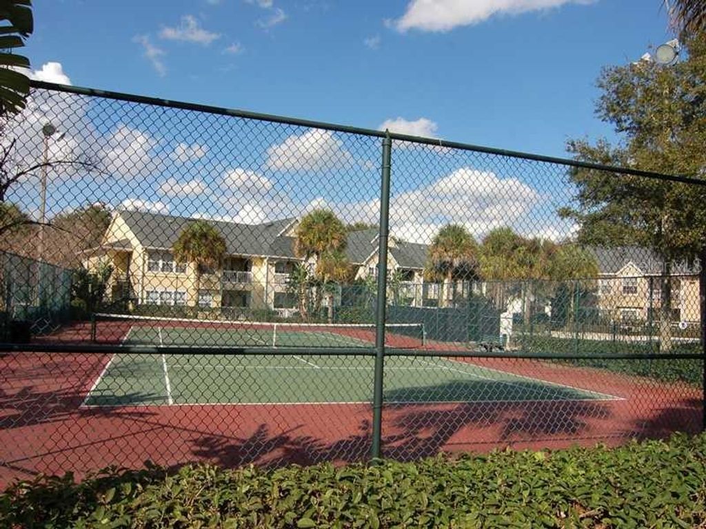 Image 21 of property listing at 1051 S HIAWASSEE ROAD 2128, Orlando, FL 32835