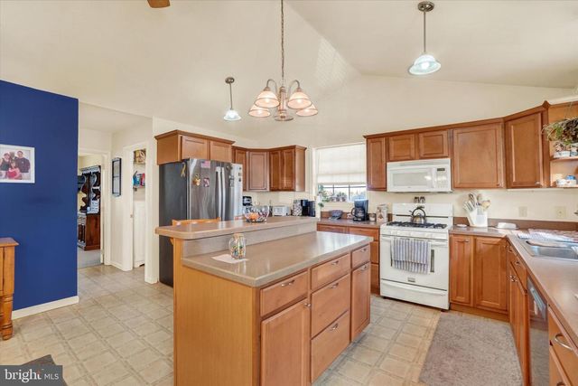 2035 LEONARD ST, York, PA 17404