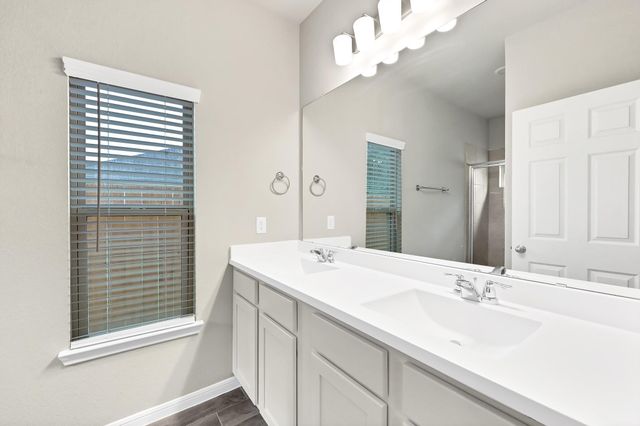 216 Emerald Thicket Lane, Huffman, TX 77336