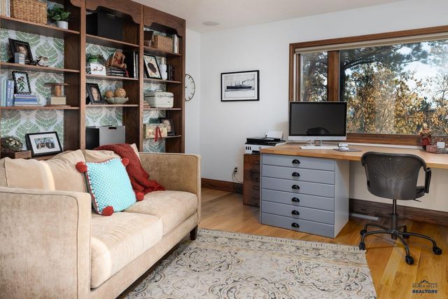 3700 RED ROCK CANYON RD, Rapid City, SD 57702