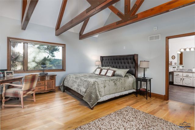 3700 RED ROCK CANYON RD, Rapid City, SD 57702