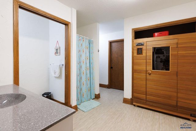 3700 RED ROCK CANYON RD, Rapid City, SD 57702