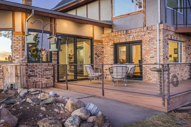 3700 RED ROCK CANYON RD, Rapid City, SD 57702