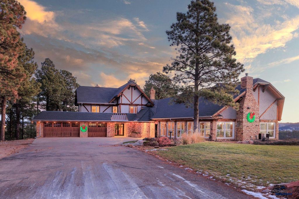 3700 RED ROCK CANYON RD, Rapid City, SD 57702